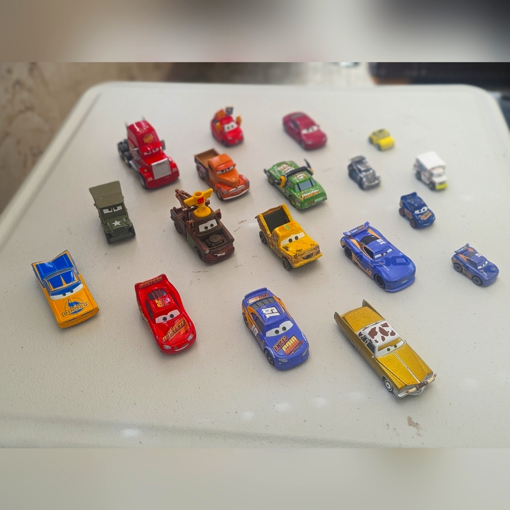 Lot of 18 Disney Pixar cars